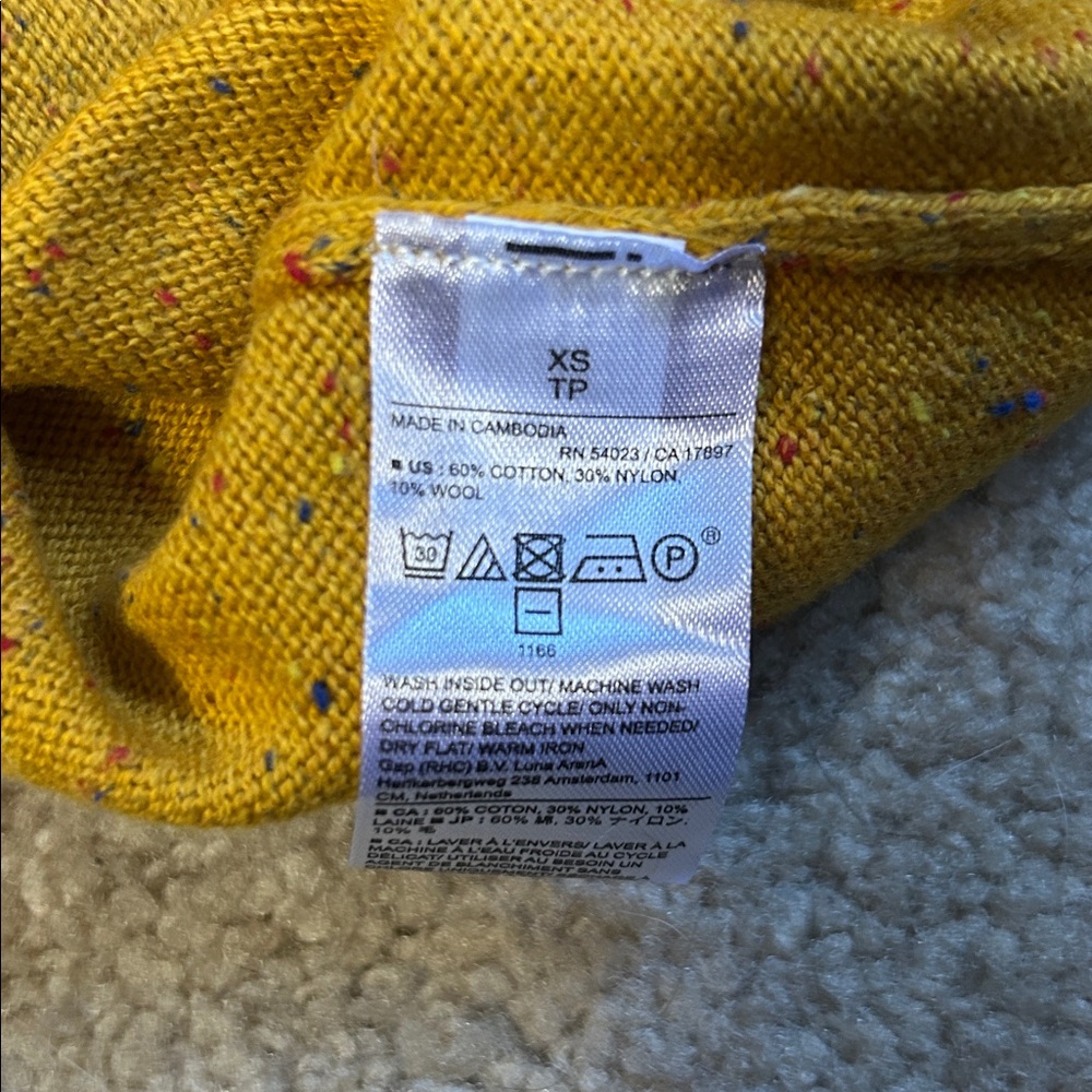 Banana Republic Factory crewneck sweater (x-small) NWT - Picture 4 of 4